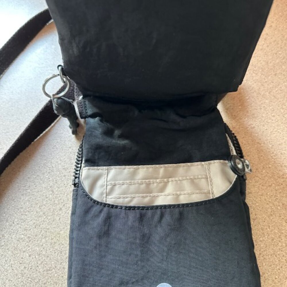 Cute Kipling Black Nylon Cross over purse - Picture 2 of 4